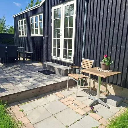 Vakantiehuis Lolland Hideaway Near Coastal Fishing Dannemare