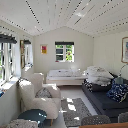 Lolland Hideaway Near Coastal Fishing Feriehus