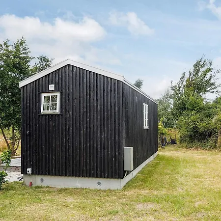 Lolland Hideaway Near Coastal Fishing * Dannemare