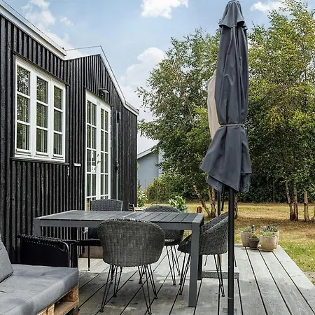 Lolland Hideaway Near Coastal Fishing Dannemare